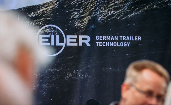 TREILER Logo vor einem Hintergrund